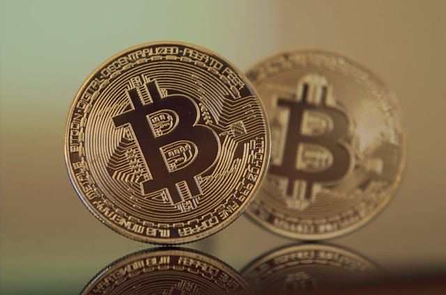 Ilustração do guia sobre Critomoedas Promissoras: Bitcoin provoca rali de preço de 90%